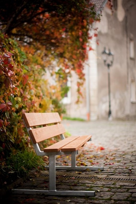 Lars Laj Park und Stadtmöbel, Bänke