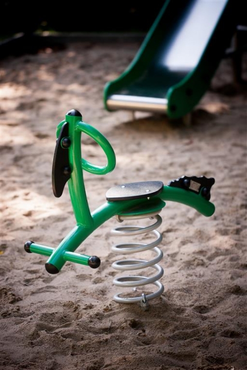 Lars Laj Spielplätze, Schaukel und Wippe